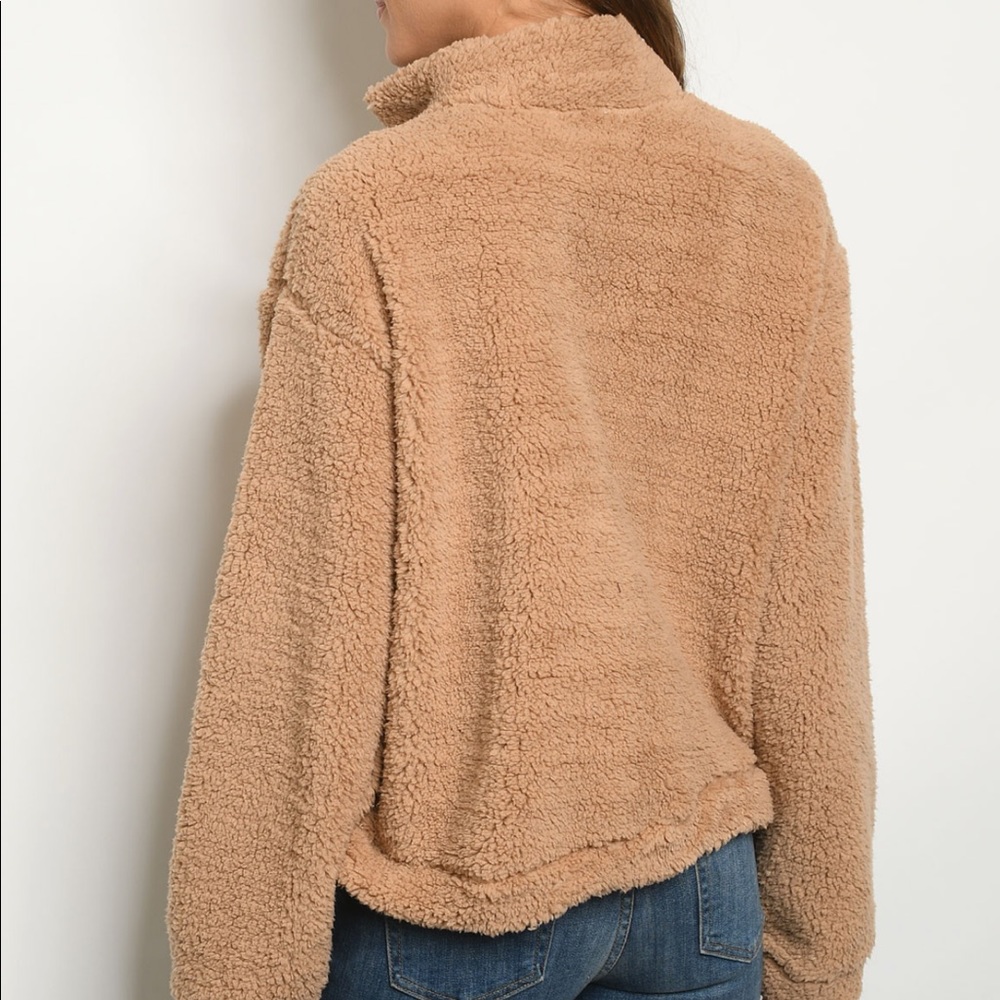Last L • Super Soft Pullover Fleece - Picture 2 of 4